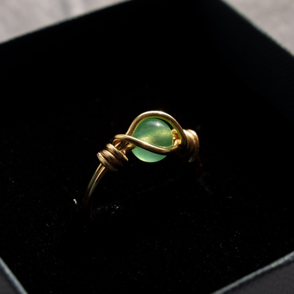 Gold Wire Wrapped Gemstone Ring, Custom Gold or Silver, Minimalistic jewelry - Picture 1 of 5